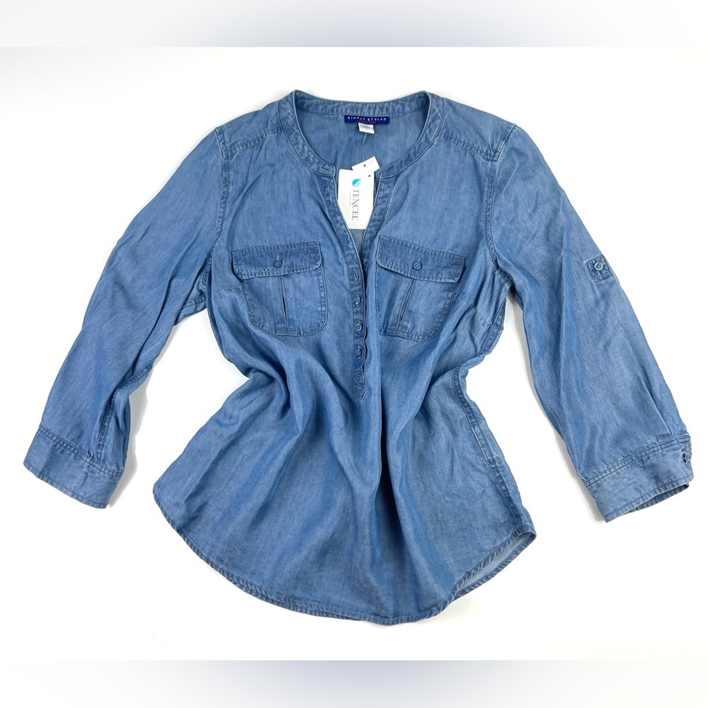 Women’s Simply Styled Blue Button Up Long Sleeve Shirt Size Small NWT